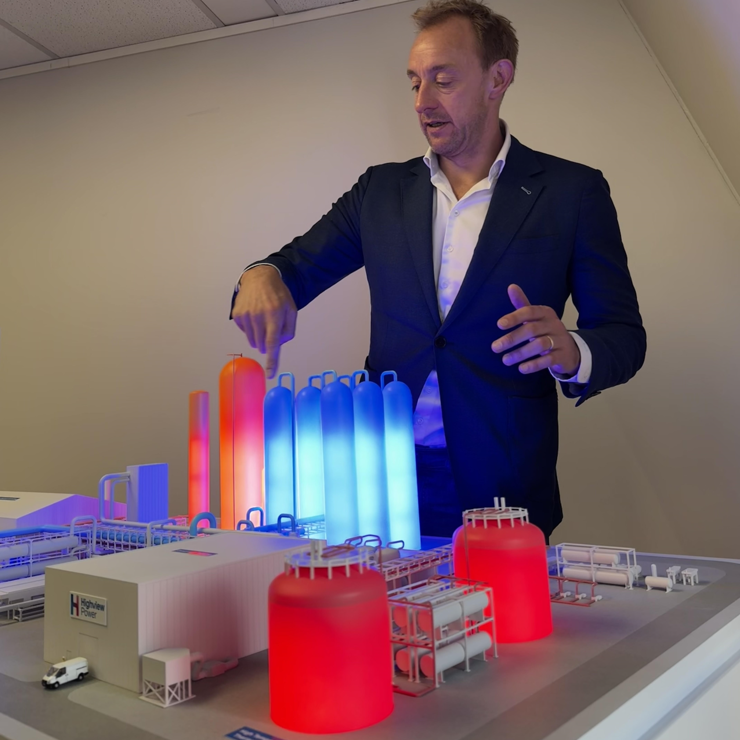 Highview Power Richard Butland With Plant Model